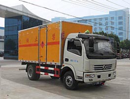 程力威牌CLW5110XRQE5型易燃气体厢式运输车